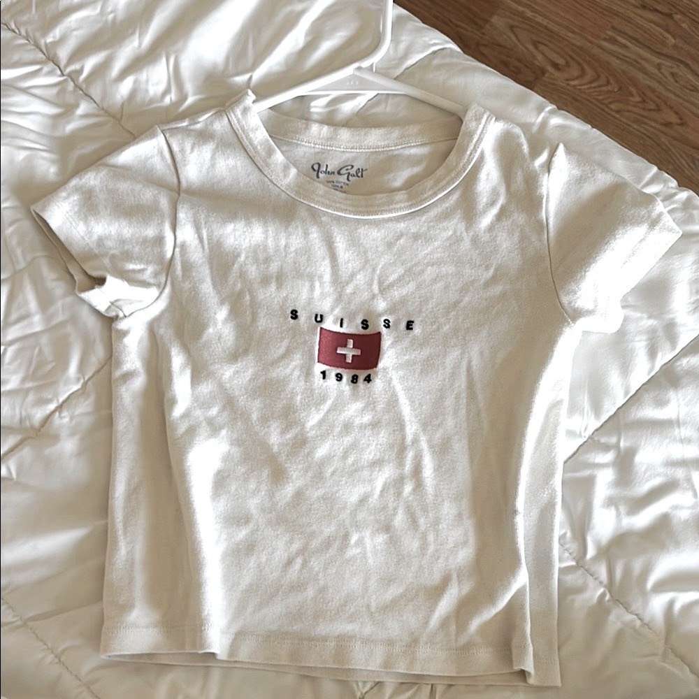 brandy melville graphic baby tee